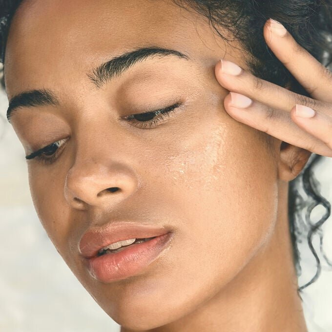 Hydra-Essentiel Feuchtigkeitsspendendes Zweiphasen-Serum