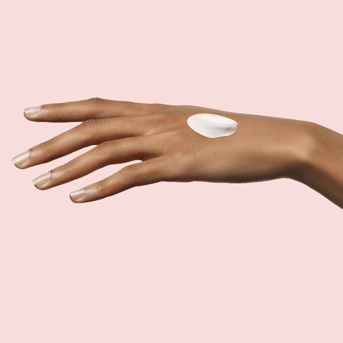 Super Restorative Handcreme – Pflegt + wirkt gezielt gegen Altersflecken und Falten